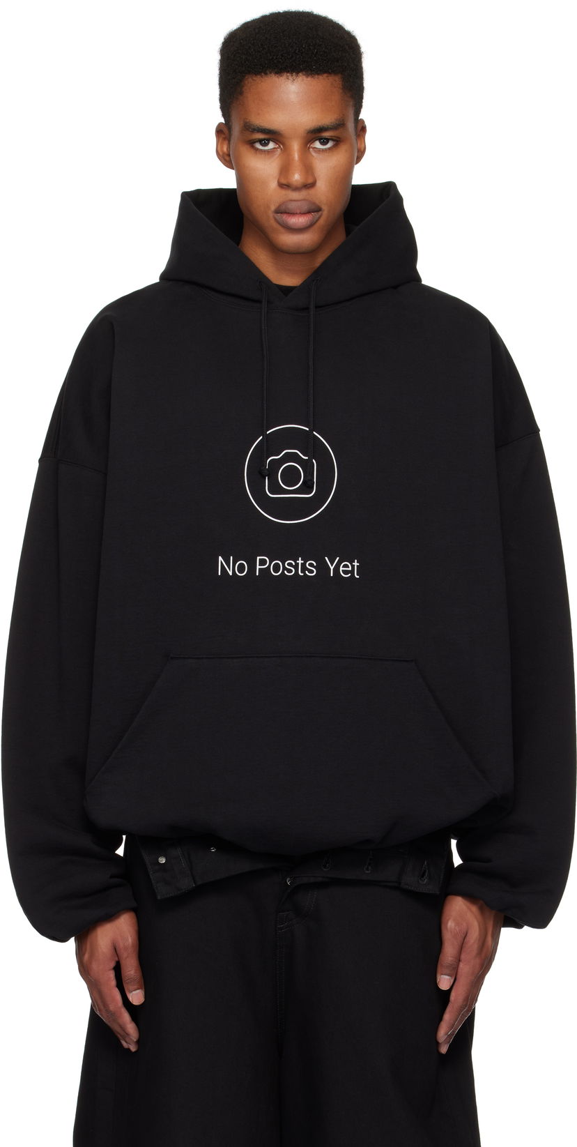 Світшоти VETEMENTS 'No Posts' Cropped Boxy Hoodie чорний | UA66HD660B