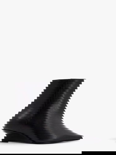 Кросівки та взуття TOTEME Kitten Heel Ankle Boots by Toteme чорний | 251WAS0171LE0103001, 0