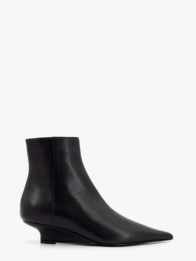 Кросівки та взуття TOTEME Kitten Heel Ankle Boots by Toteme чорний | 251WAS0171LE0103001