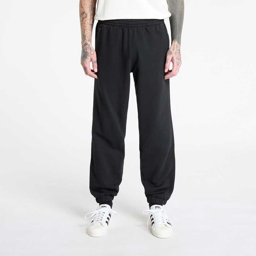 Спортивні штани adidas Originals Premium Essentials Sweatpants чорний | JC9575