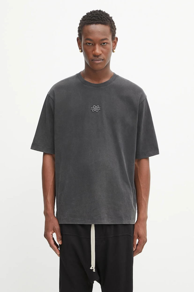 Футболка Filling Pieces Filling Pieces Boxy Embroidered T-Shirt чорний | 412520501142