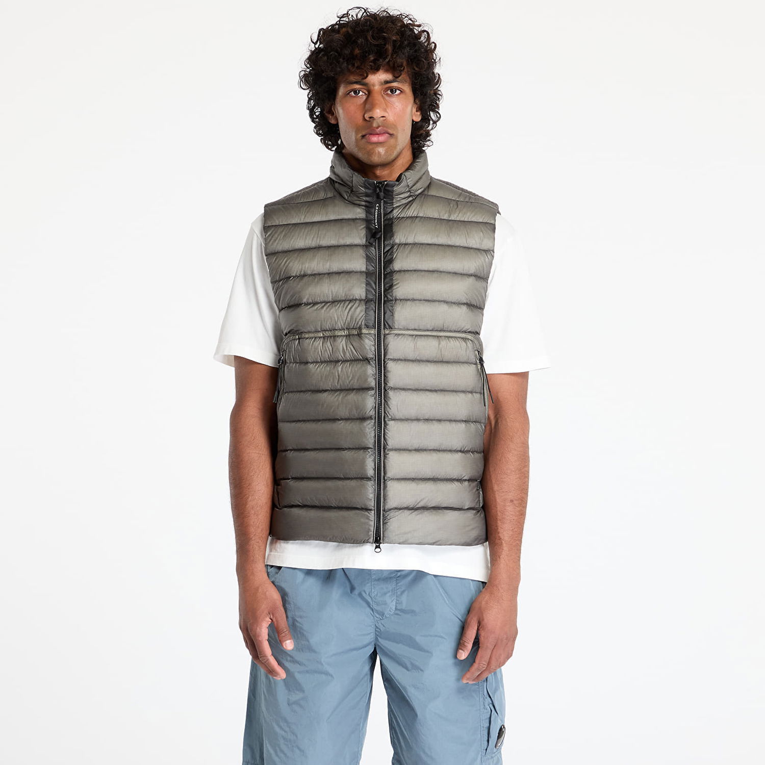 Жилет C.P. Company C.P. Company DD Shell Lens Down Vest Сірий | 18CMVE201A006099A-935, 0